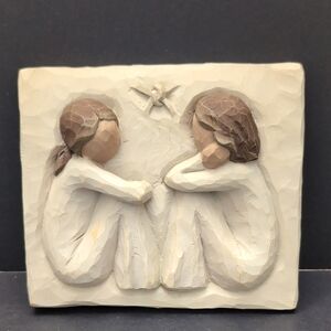 Willow Tree 2001 Friendship Wall Plaque,By Susan Lordi.